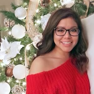 Meet your Posher, Alexis